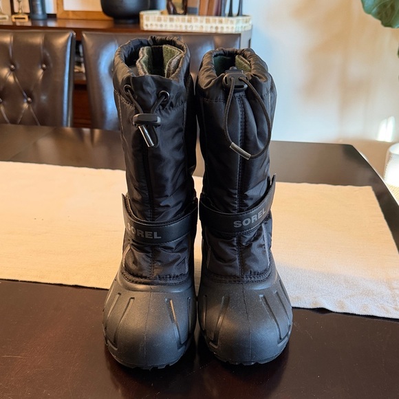 Sorel Flurry Youth Winter Insulated Snow Boots - Picture 2 of 8